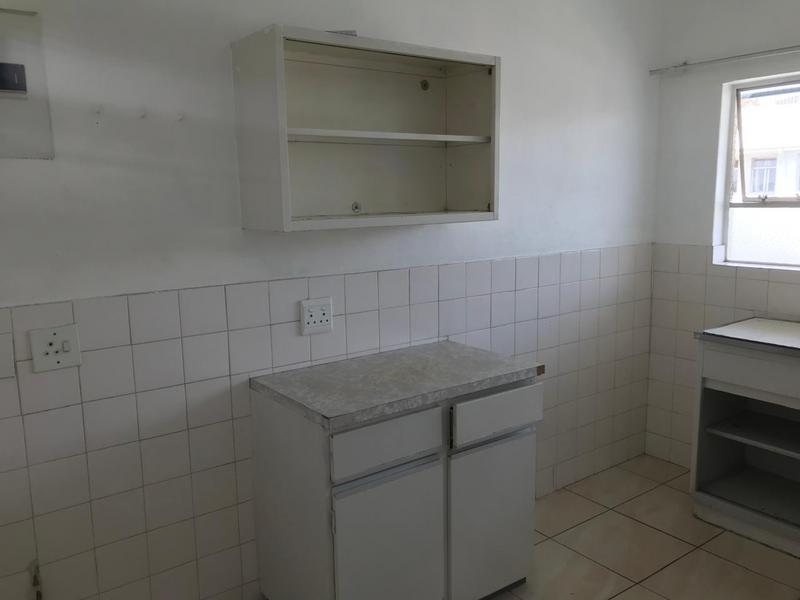 To Let 2 Bedroom Property for Rent in Melville Gauteng