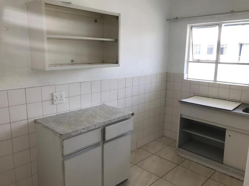 To Let 2 Bedroom Property for Rent in Melville Gauteng