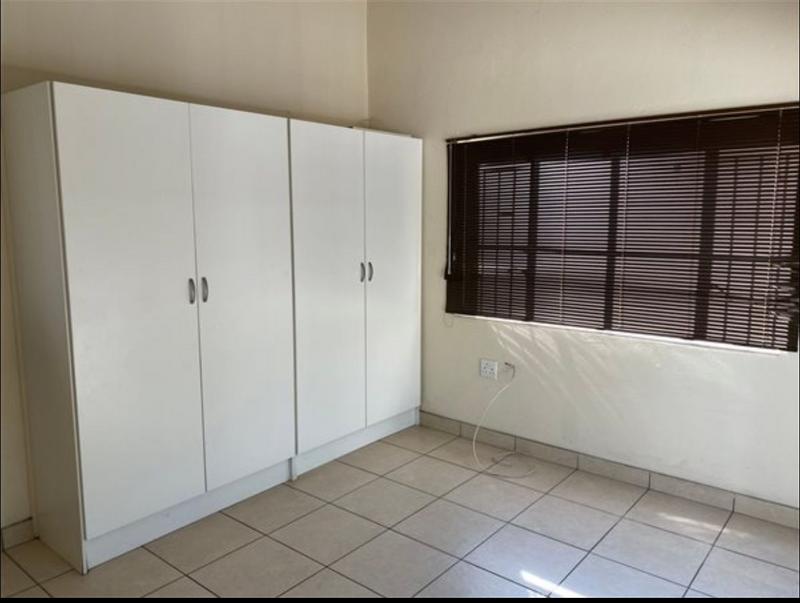 To Let 1 Bedroom Property for Rent in Bryanston Gauteng