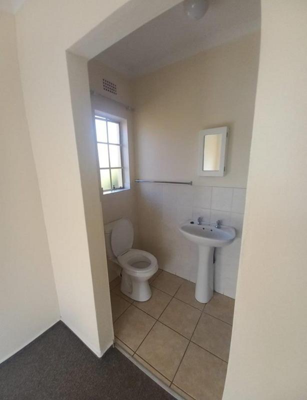 2 Bedroom Property for Sale in Strubensvallei Gauteng