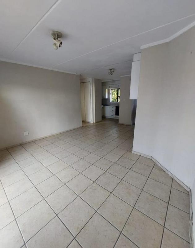 1 Bedroom Property for Sale in Petervale Gauteng