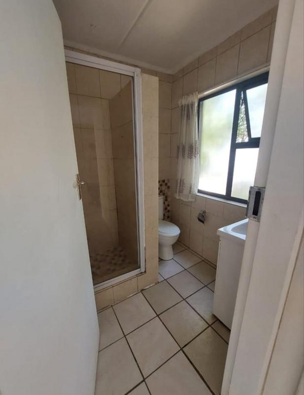 1 Bedroom Property for Sale in Petervale Gauteng