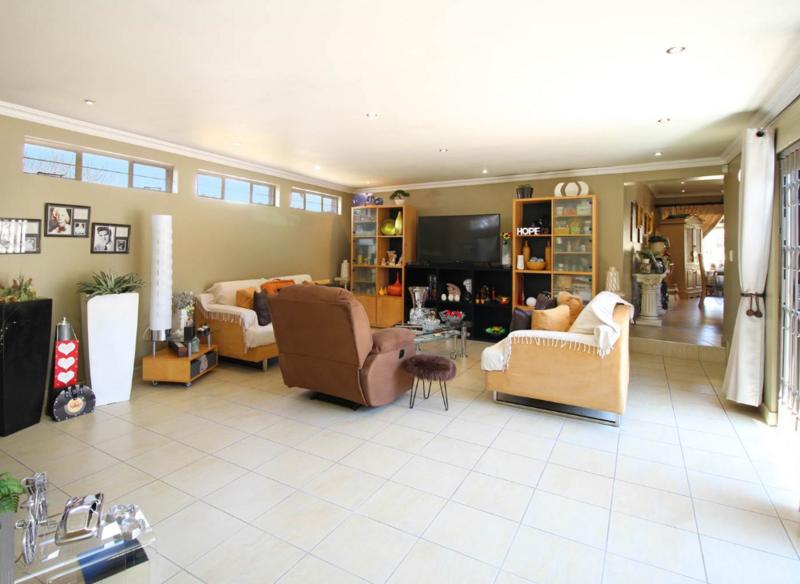 3 Bedroom Property for Sale in Hurlyvale Gauteng