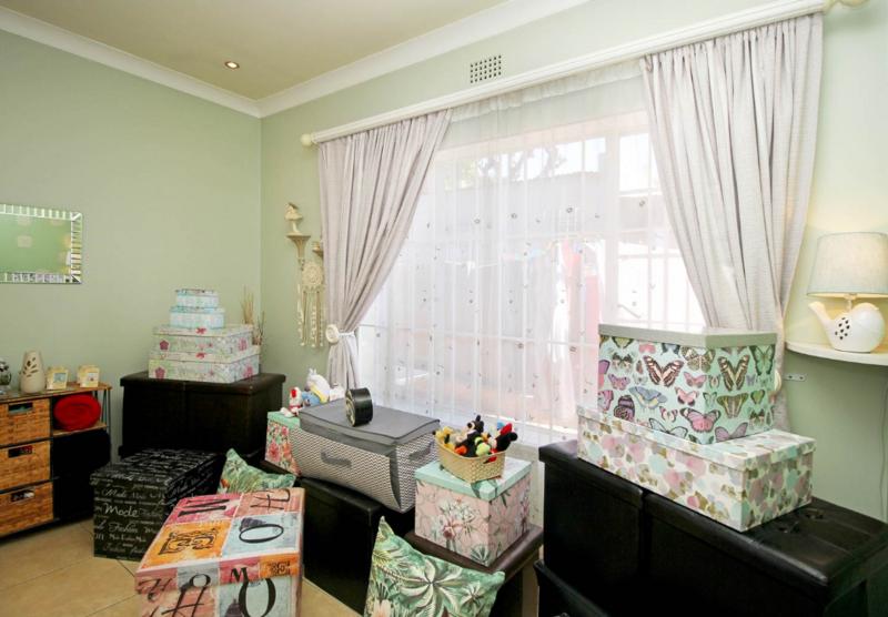 3 Bedroom Property for Sale in Hurlyvale Gauteng