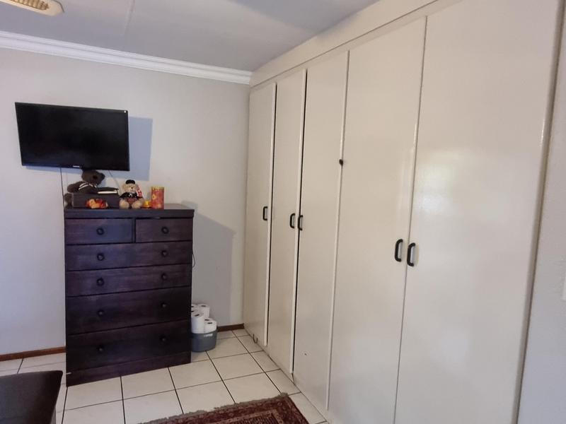 4 Bedroom Property for Sale in Marais Steyn Park Gauteng