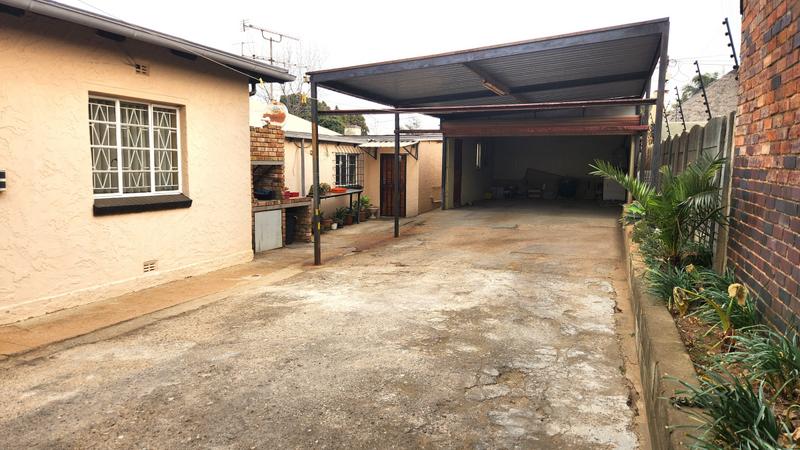 6 Bedroom Property for Sale in Primrose Gauteng