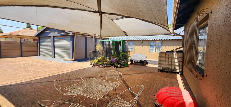 4 Bedroom Property for Sale in Talbotpark Gauteng