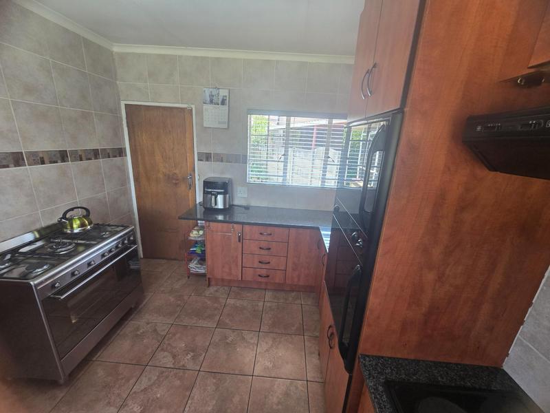 4 Bedroom Property for Sale in Elspark Gauteng