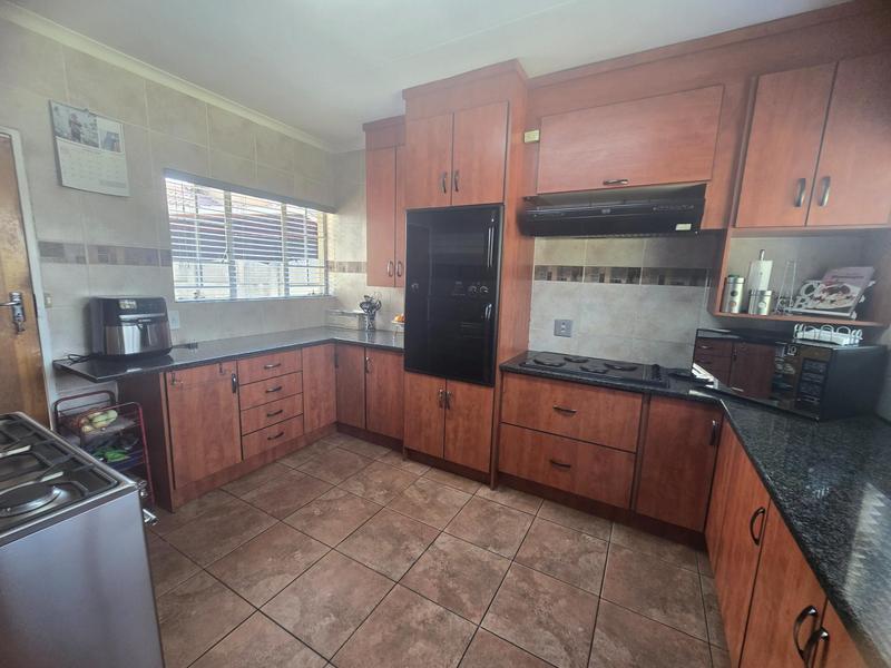 4 Bedroom Property for Sale in Elspark Gauteng