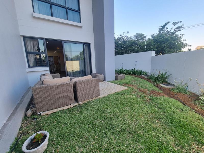 2 Bedroom Property for Sale in Menlyn Gauteng