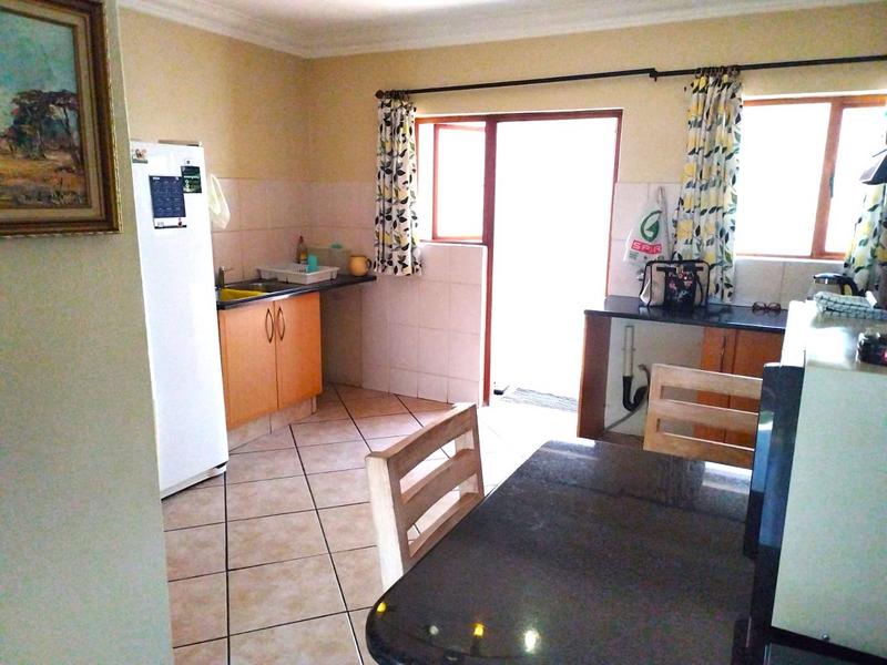 3 Bedroom Property for Sale in Featherbrooke Estate Gauteng