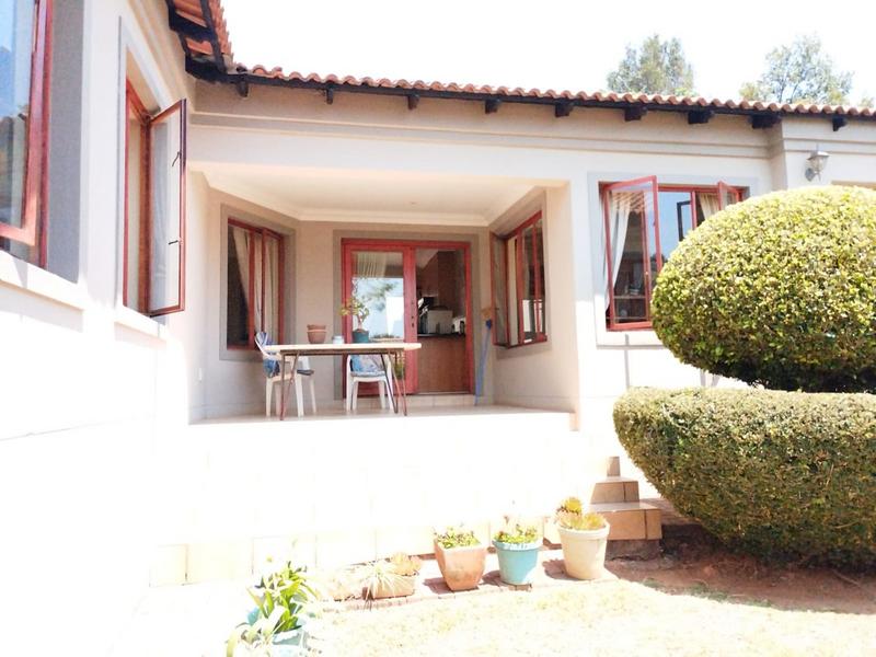 3 Bedroom Property for Sale in Featherbrooke Estate Gauteng