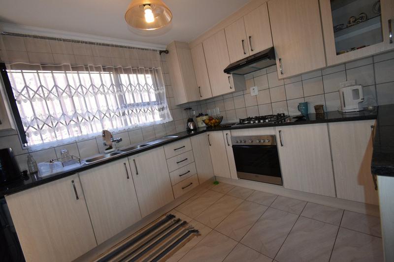 3 Bedroom Property for Sale in Kenmare Gauteng