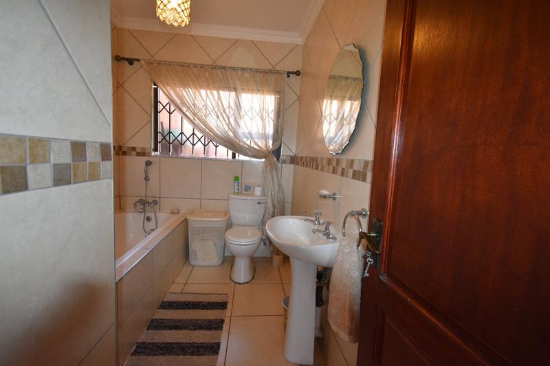 3 Bedroom Property for Sale in Kenmare Gauteng