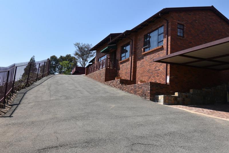 3 Bedroom Property for Sale in Kenmare Gauteng