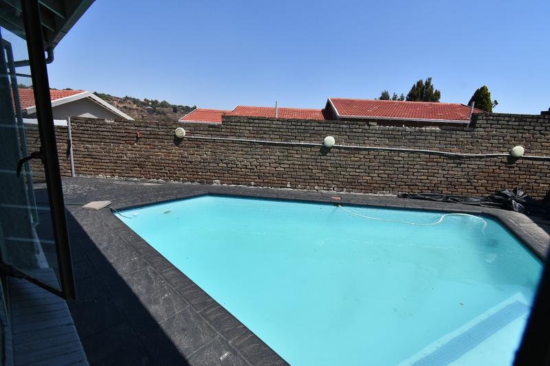 3 Bedroom Property for Sale in Kenmare Gauteng