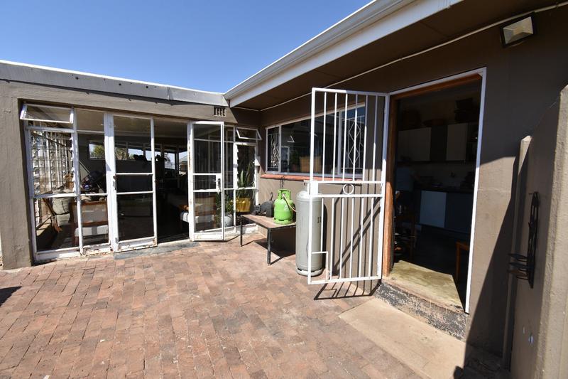 3 Bedroom Property for Sale in Monument Gauteng