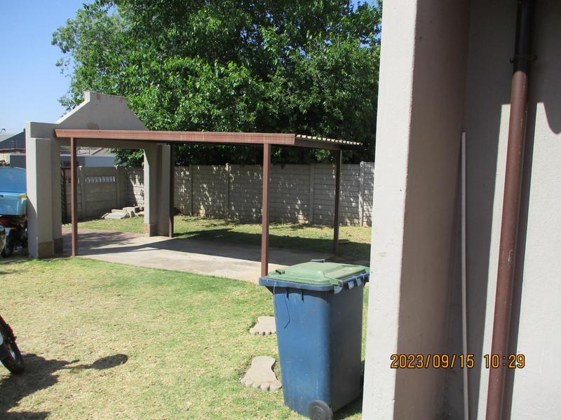 To Let 2 Bedroom Property for Rent in Noordwyk Gauteng