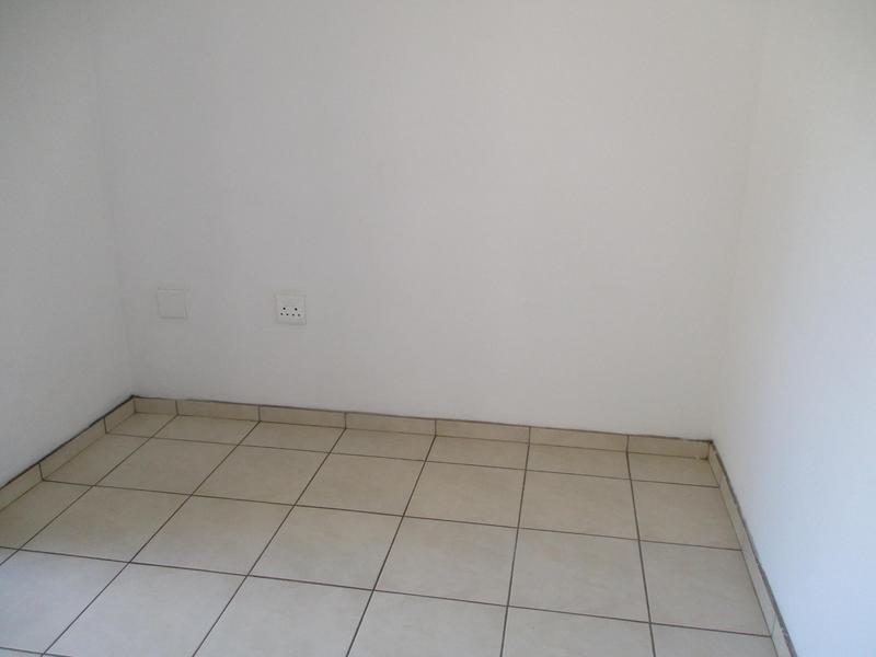 To Let 1 Bedroom Property for Rent in Silverton Gauteng