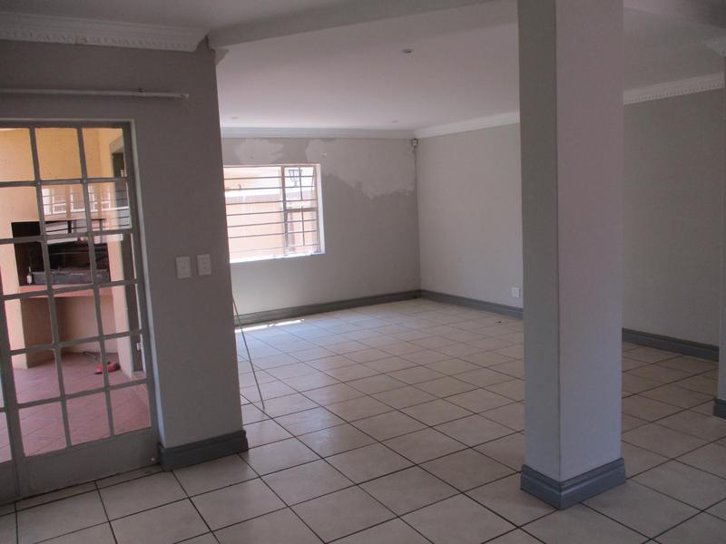 To Let 3 Bedroom Property for Rent in Equestria Gauteng