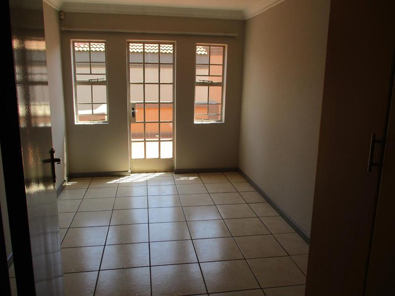 To Let 3 Bedroom Property for Rent in Equestria Gauteng