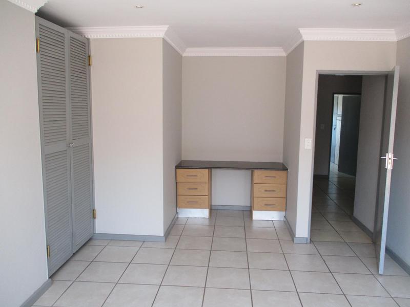 To Let 3 Bedroom Property for Rent in Equestria Gauteng