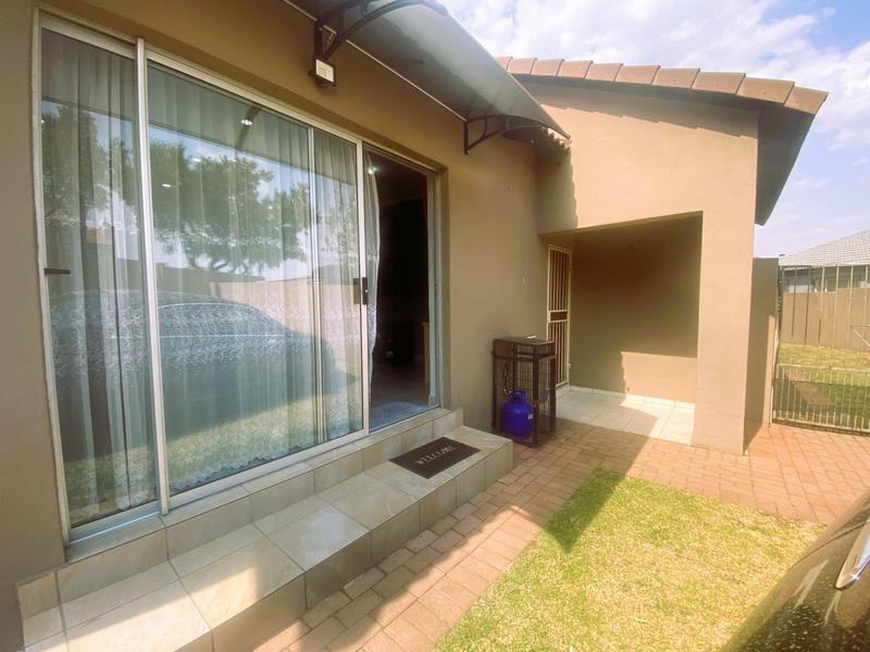 3 Bedroom Property for Sale in Thatchfield Gauteng