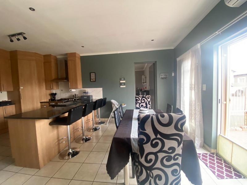 3 Bedroom Property for Sale in Thatchfield Gauteng