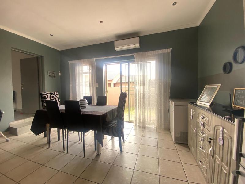 3 Bedroom Property for Sale in Thatchfield Gauteng