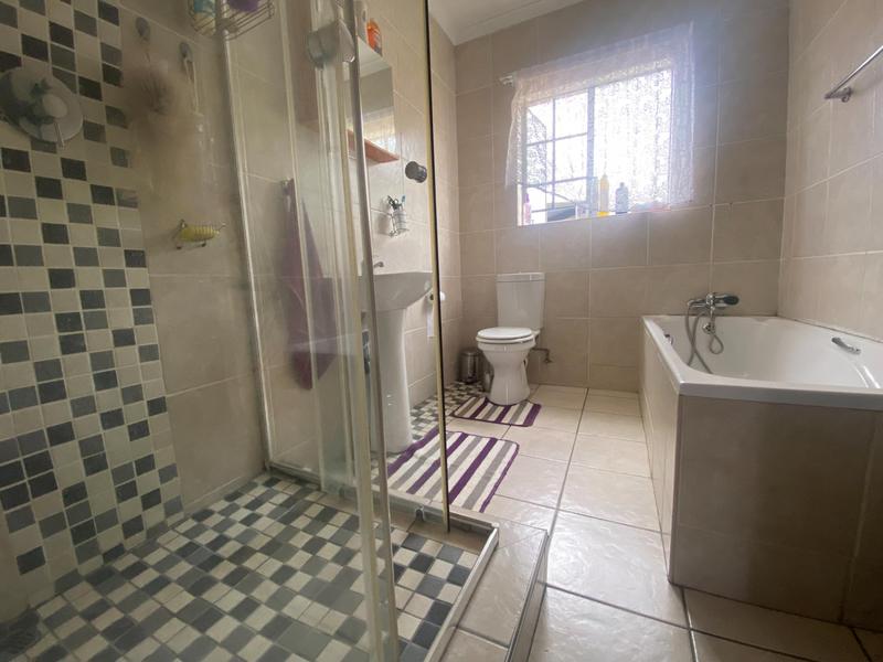 3 Bedroom Property for Sale in Thatchfield Gauteng