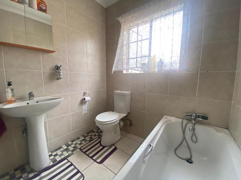 3 Bedroom Property for Sale in Thatchfield Gauteng