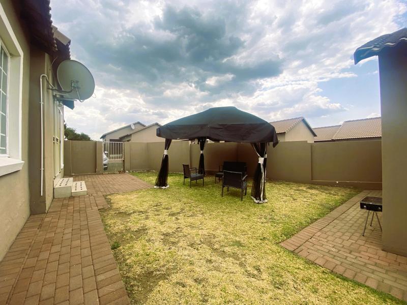 3 Bedroom Property for Sale in Thatchfield Gauteng