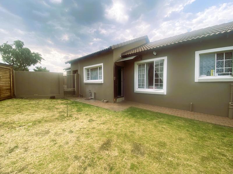 3 Bedroom Property for Sale in Thatchfield Gauteng