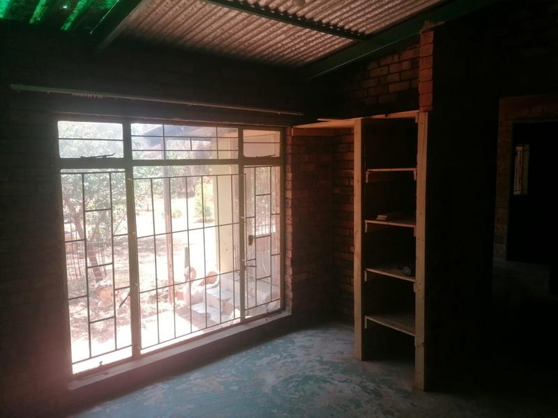 Commercial Property for Sale in Magaliesmoot Gauteng