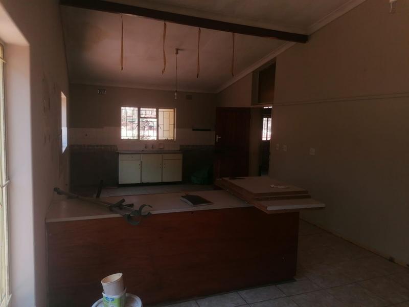 Commercial Property for Sale in Magaliesmoot Gauteng