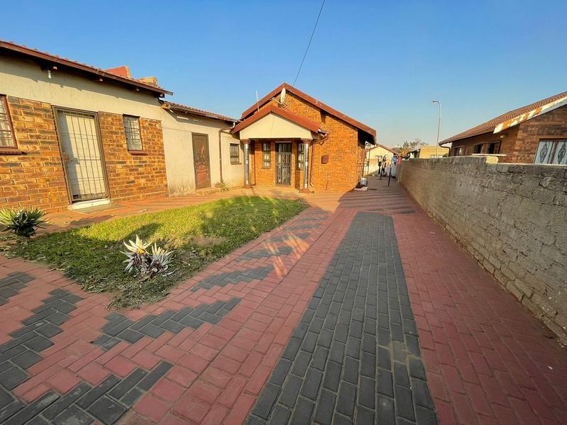 2 Bedroom Property for Sale in Beverley Hills Gauteng