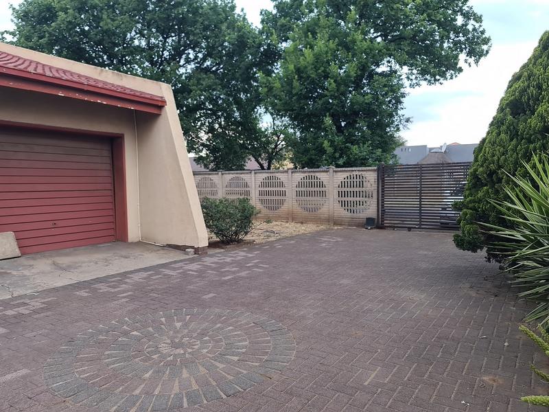 3 Bedroom Property for Sale in Vanderbijlpark SE 6 Gauteng