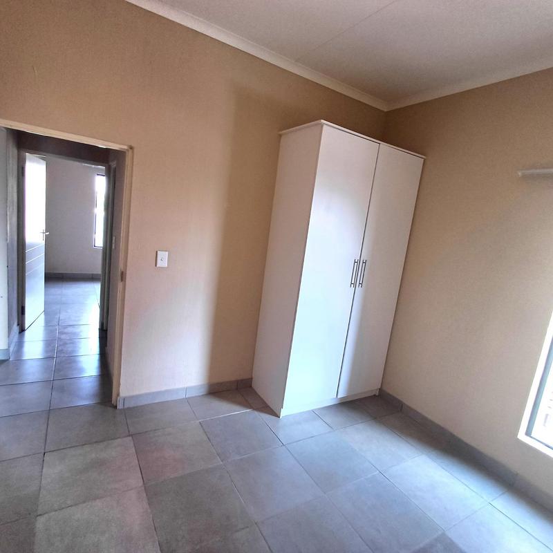 2 Bedroom Property for Sale in Pomona AH Gauteng