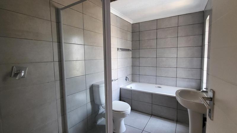 To Let 2 Bedroom Property for Rent in Pomona Gauteng