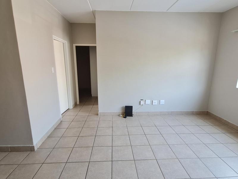 To Let 2 Bedroom Property for Rent in Die Hoewes Gauteng