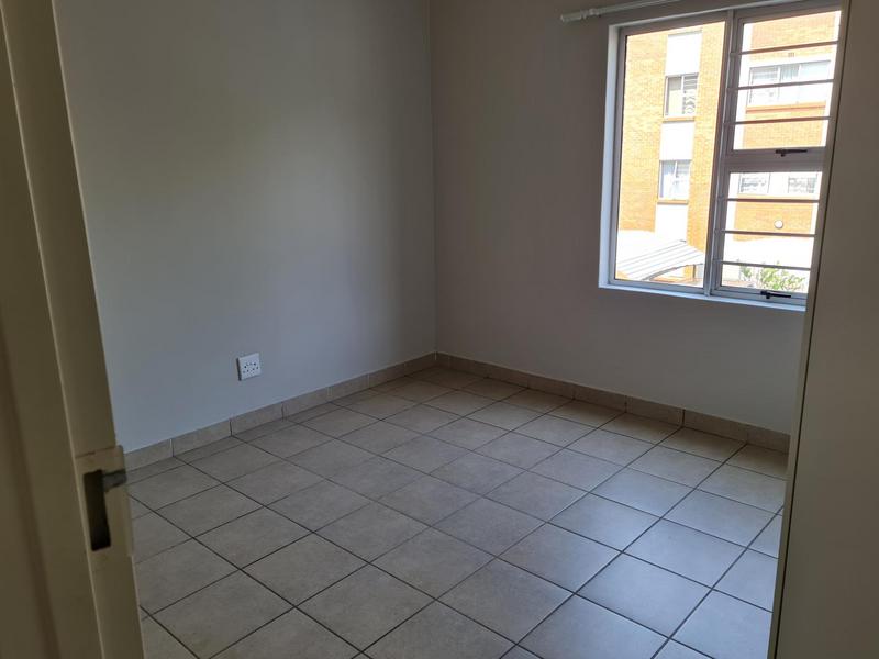 To Let 2 Bedroom Property for Rent in Die Hoewes Gauteng