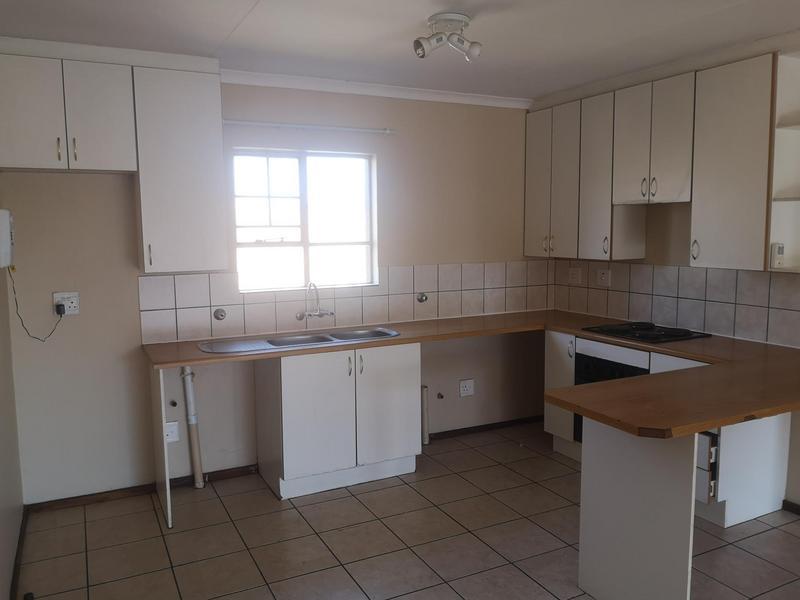 To Let 2 Bedroom Property for Rent in Pierre Van Ryneveld Gauteng