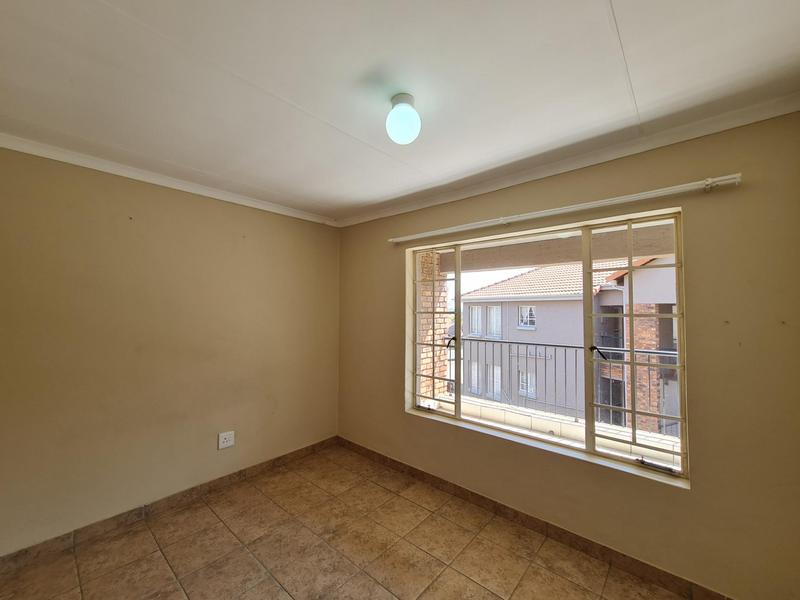 To Let 2 Bedroom Property for Rent in Pierre Van Ryneveld Gauteng