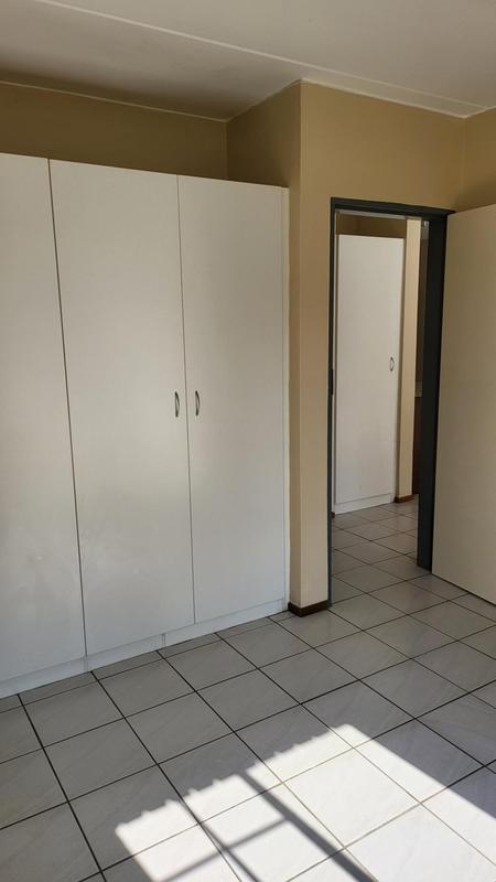 To Let 2 Bedroom Property for Rent in Rooihuiskraal North Gauteng