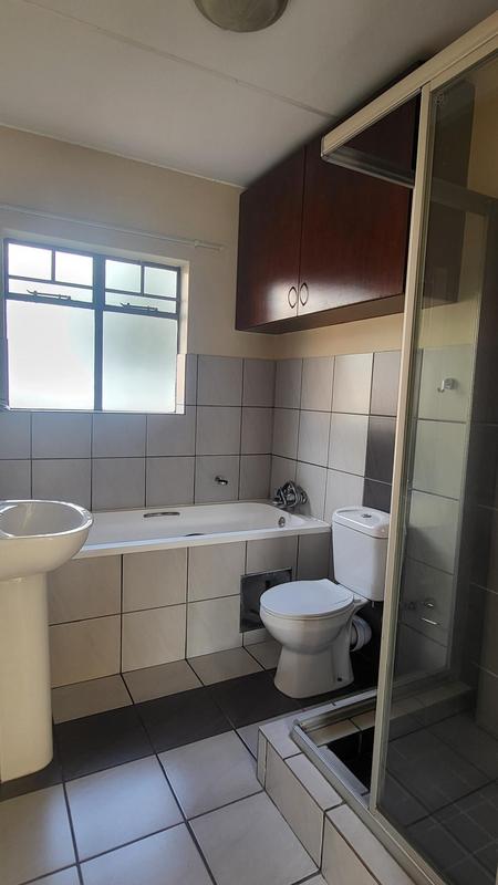 To Let 2 Bedroom Property for Rent in Rooihuiskraal North Gauteng