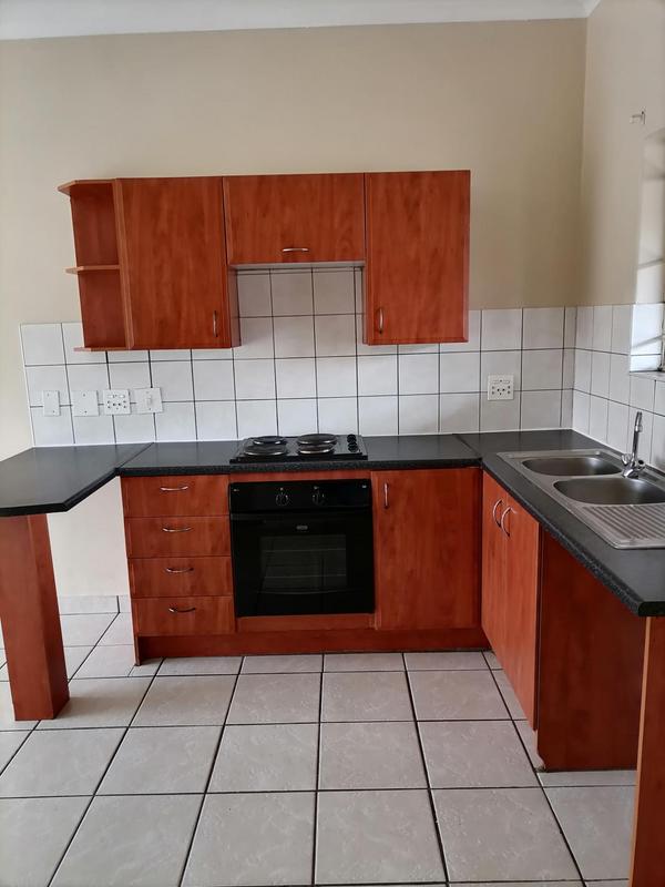 To Let 1 Bedroom Property for Rent in Amberfield Gauteng