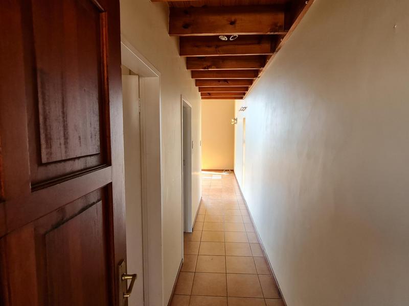 To Let 2 Bedroom Property for Rent in Grand Central Gauteng