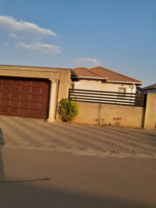 3 Bedroom Property for Sale in Lotus Gardens Gauteng