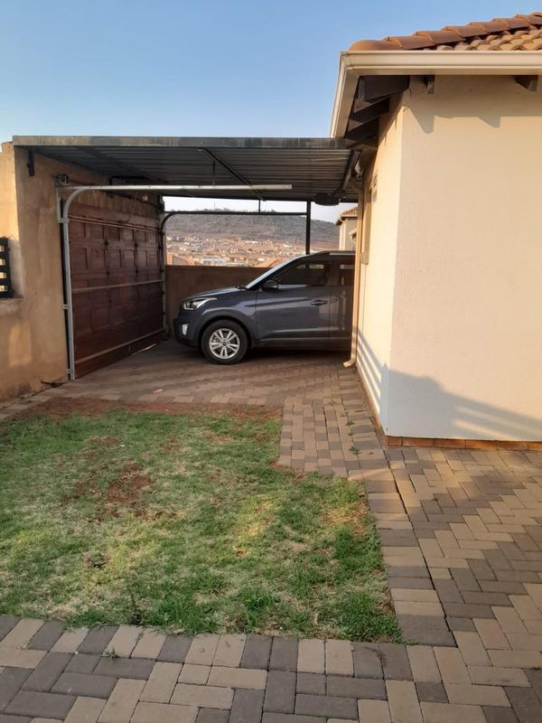 3 Bedroom Property for Sale in Lotus Gardens Gauteng