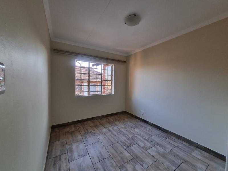 To Let 3 Bedroom Property for Rent in The Wilds Gauteng